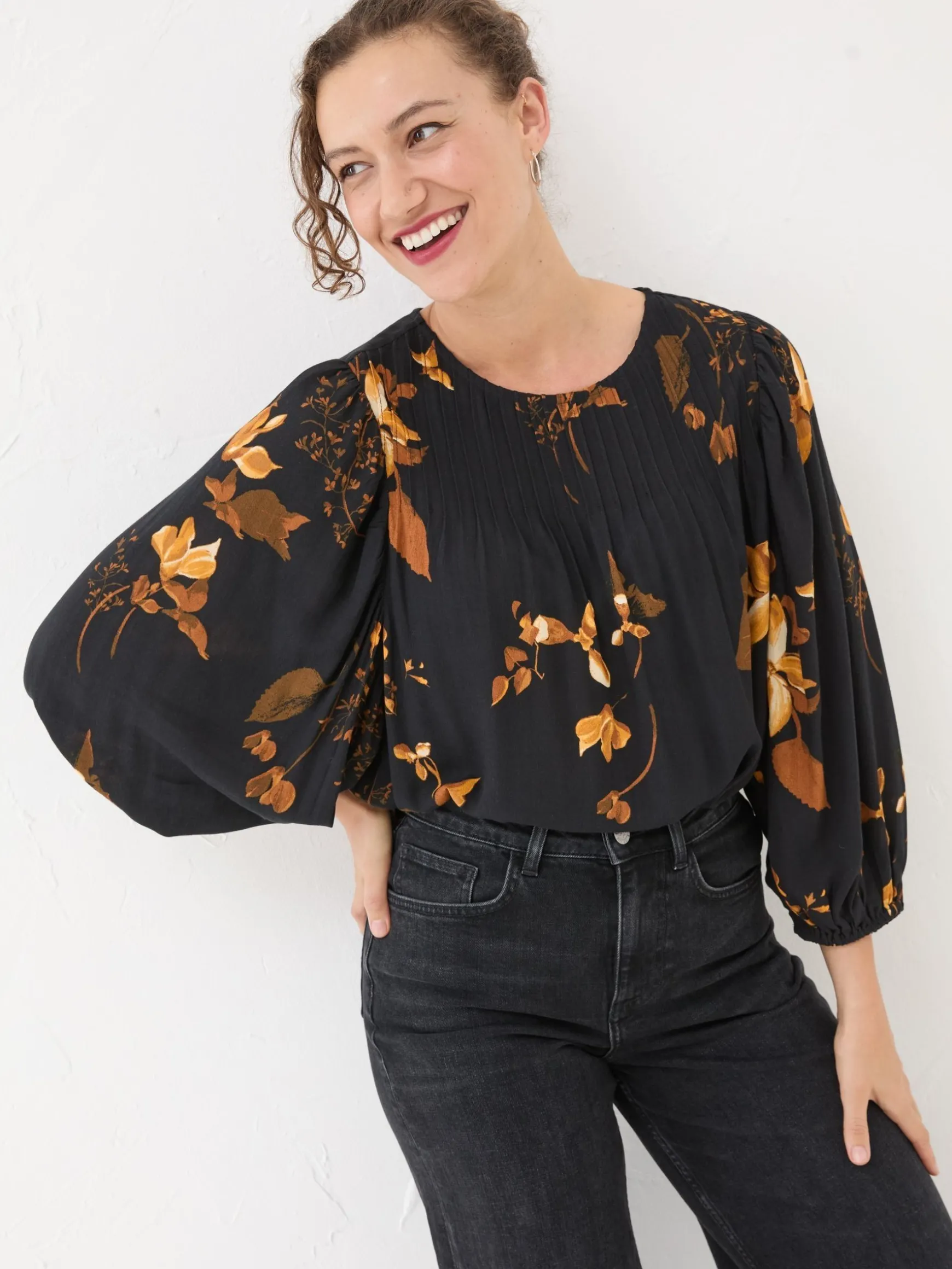 FatFace Wynn Floral Blouse Black Online